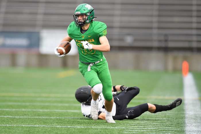 Tualatin.West-Linn.6A-football-semifinal.Leon-Neuschwander.101